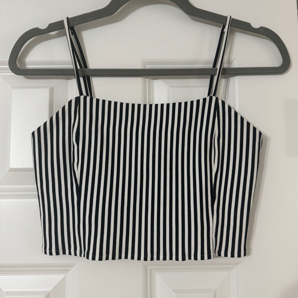 Black and White Stripped Cropped Tank